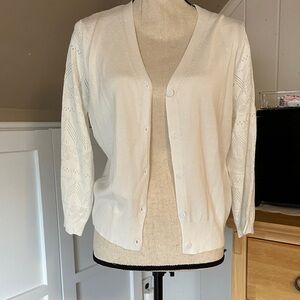 Chic Cream Women's Cardigan Sweater